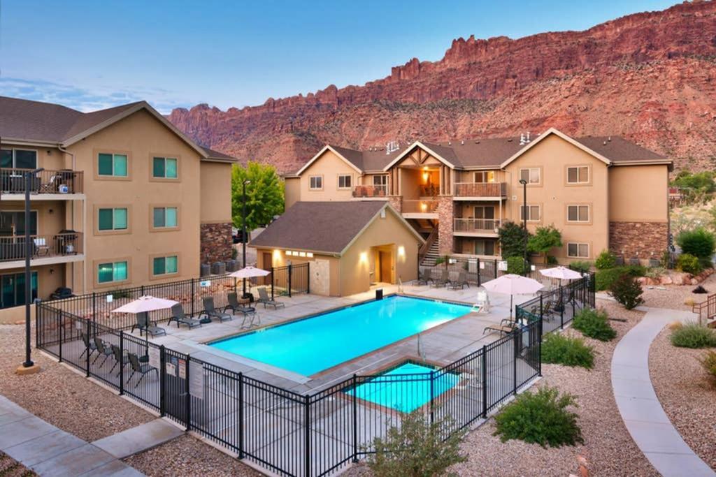 6B Cozy Moab Redcliff Condo, Pool & Hot Tub Bagian luar foto